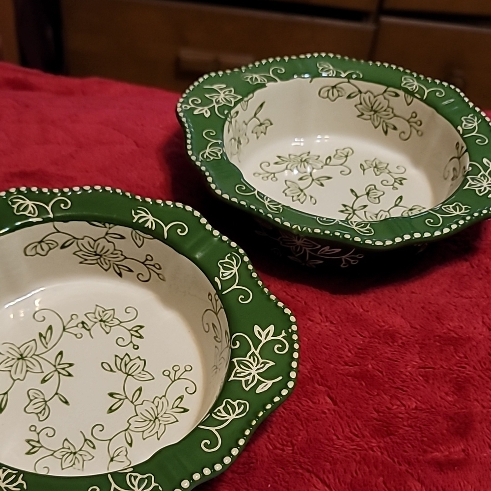 Set of 2 Green Floral Lace Side / Salad Bowls.
